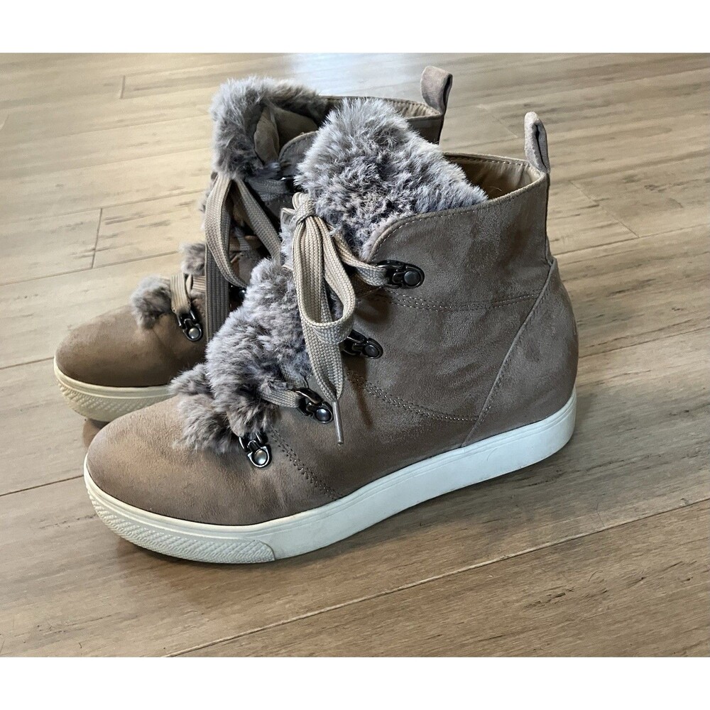 Very G Platform Tan Tie Fur Cuff Women’s Ankle Boots Size 9.5